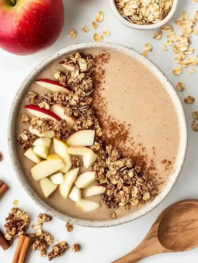 Apple Pie Smoothie Bowl