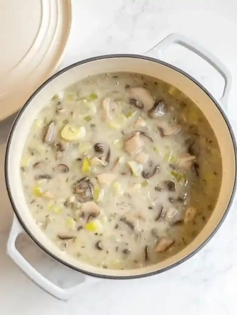 Creamy Leek and Mushroom Soup Recipe