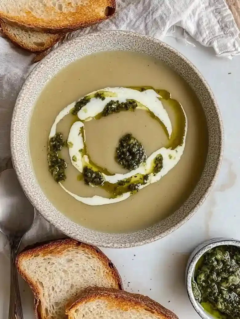 Easy Vegan Onion and Leek Soup Recipe
