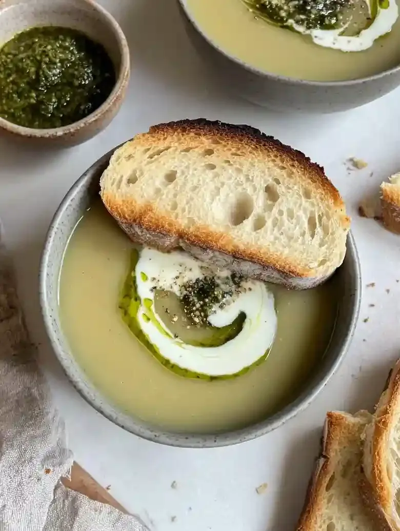 Easy Vegan Onion and Leek Soup Recipe