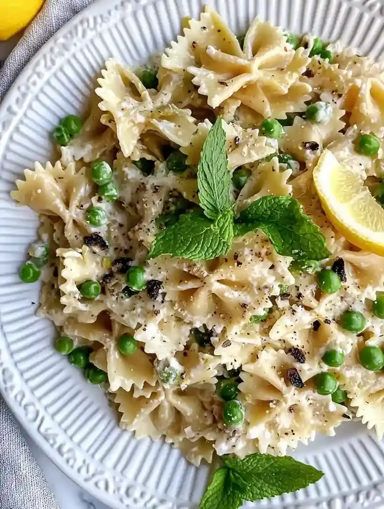 Lemony Pasta with Peas and Ricotta