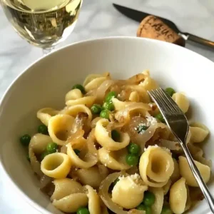 Pasta with Peas and Pecorino