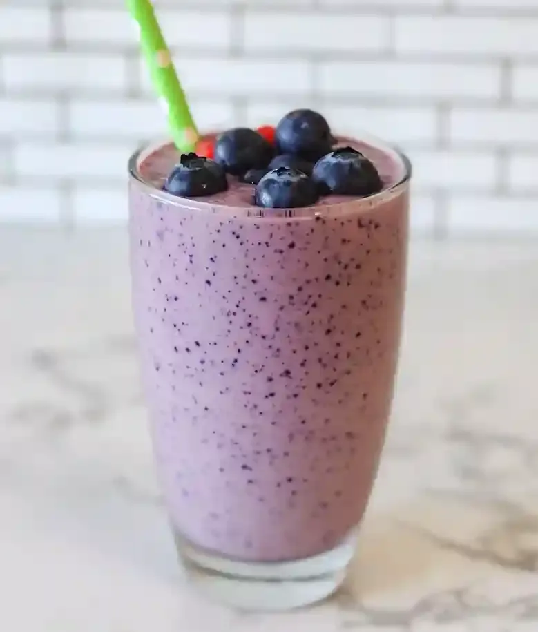 Blueberry Peanut Butter Protein Smoothie