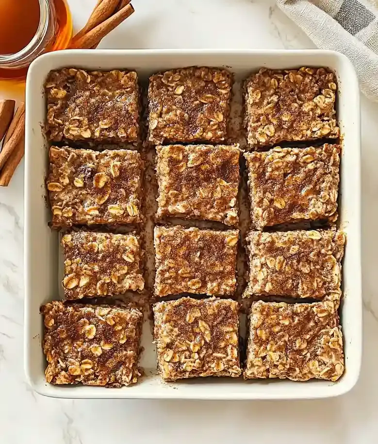 Cinnamon Roll Baked Oats Recipe