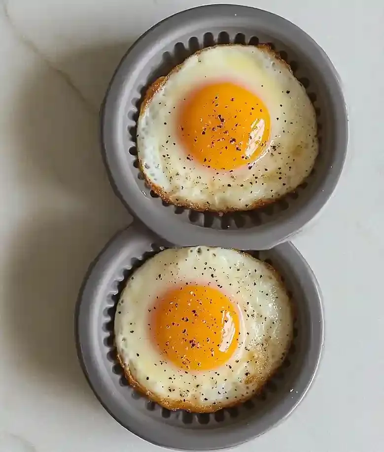 Crispy Fried Eggs in Air Fryer