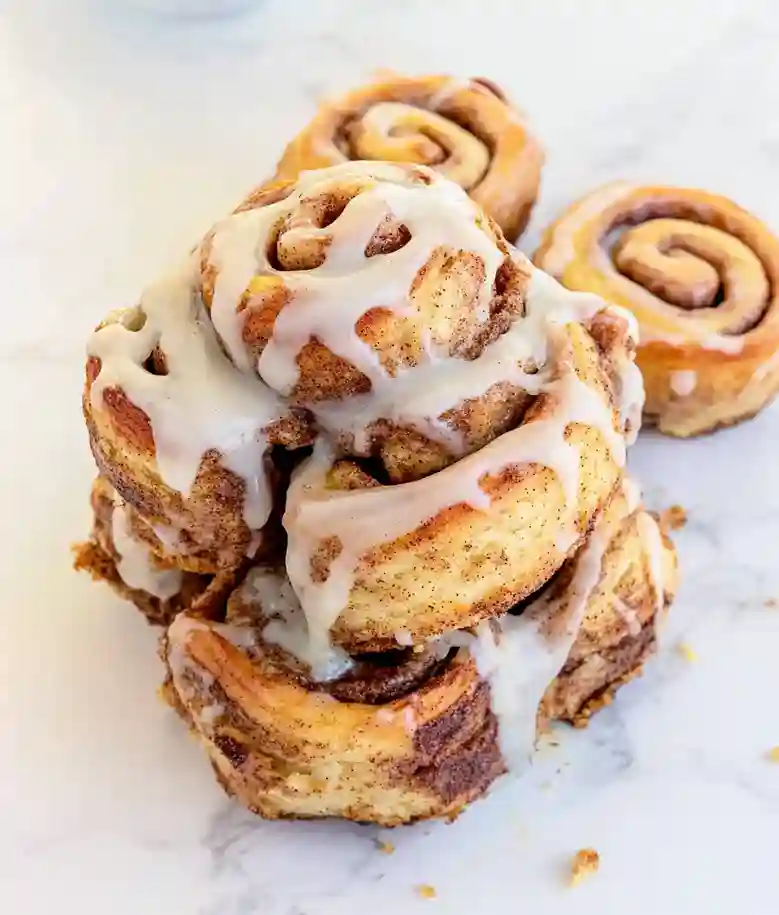 Easy Air Fryer Cinnamon Rolls