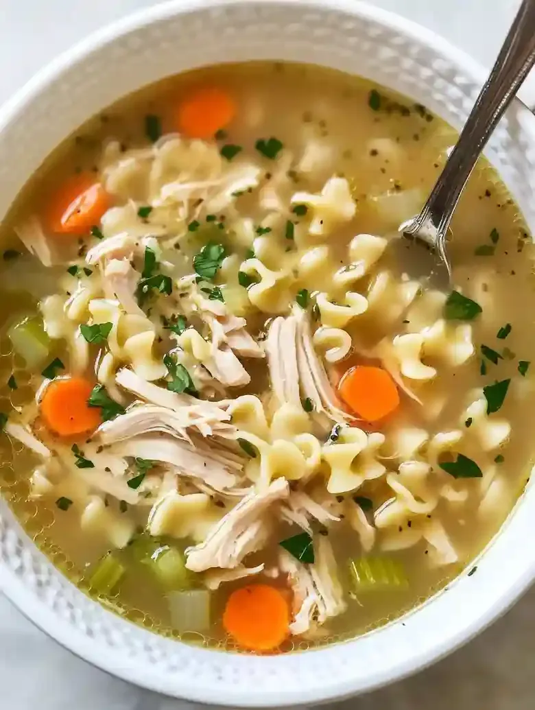 Easy Crockpot Chicken Noodle Soup