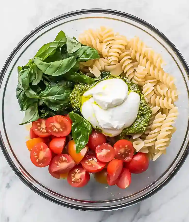 Easy Vegetarian Pesto Pasta Salad