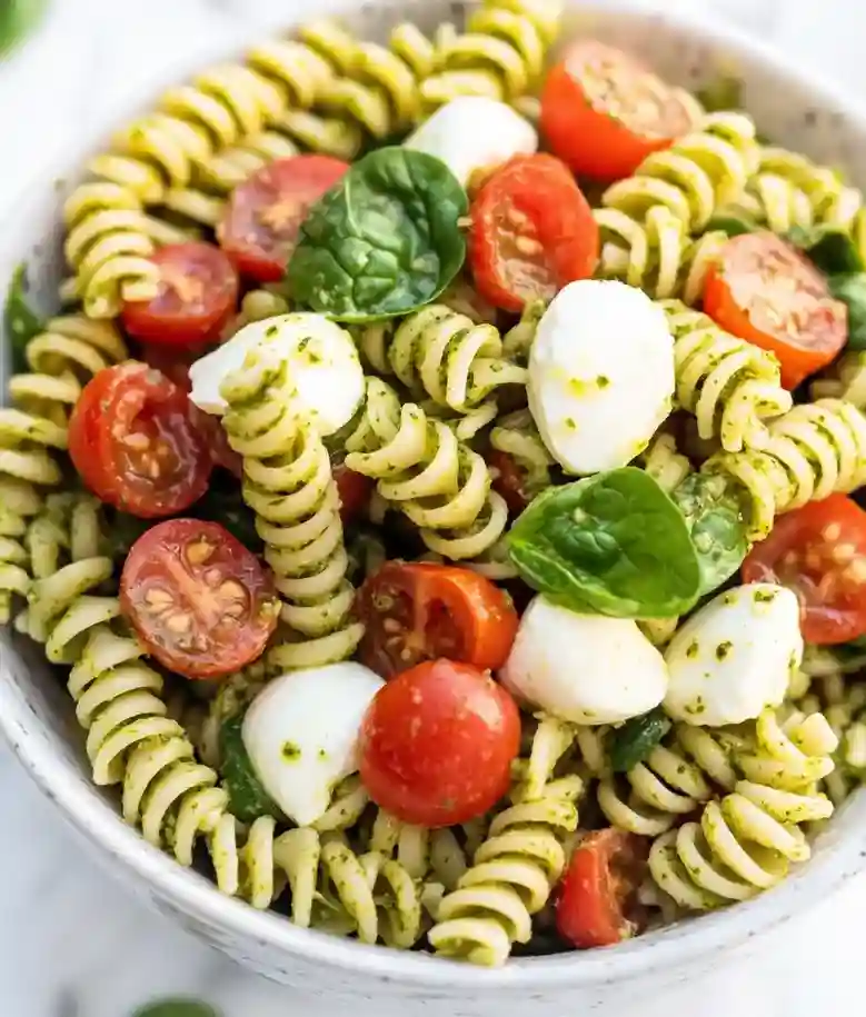 Easy Vegetarian Pesto Pasta Salad