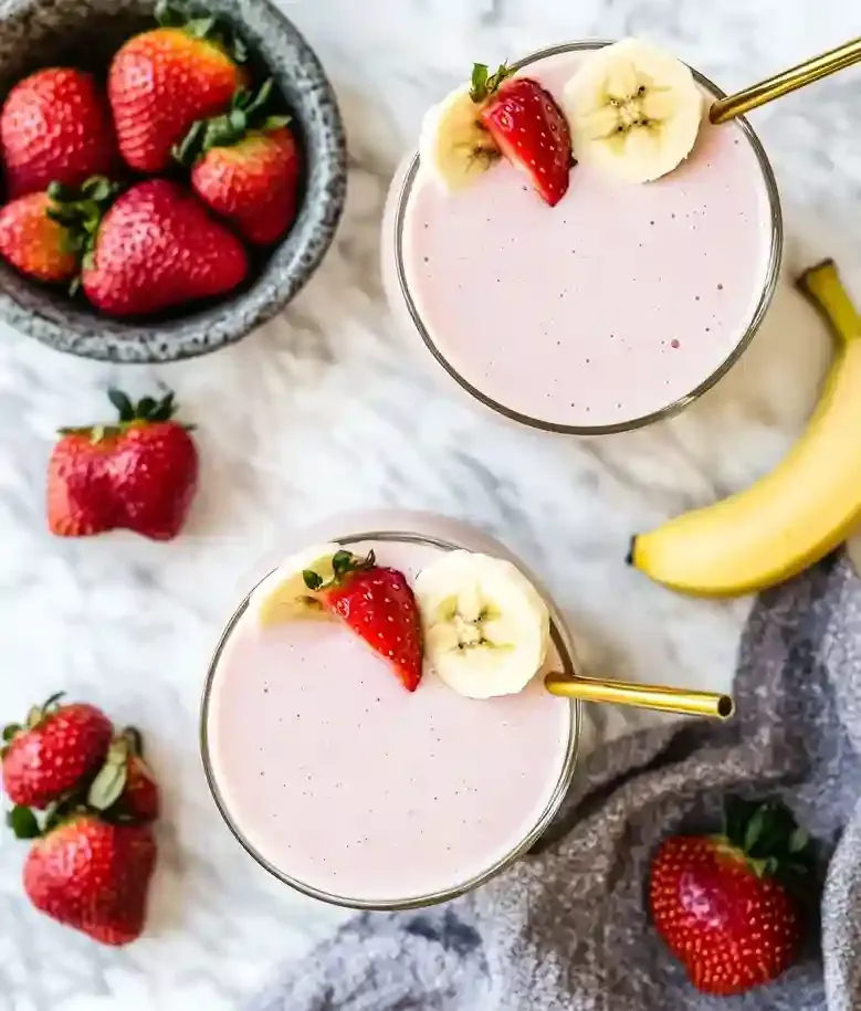 Healthy Strawberry Banana Protein Smoothie