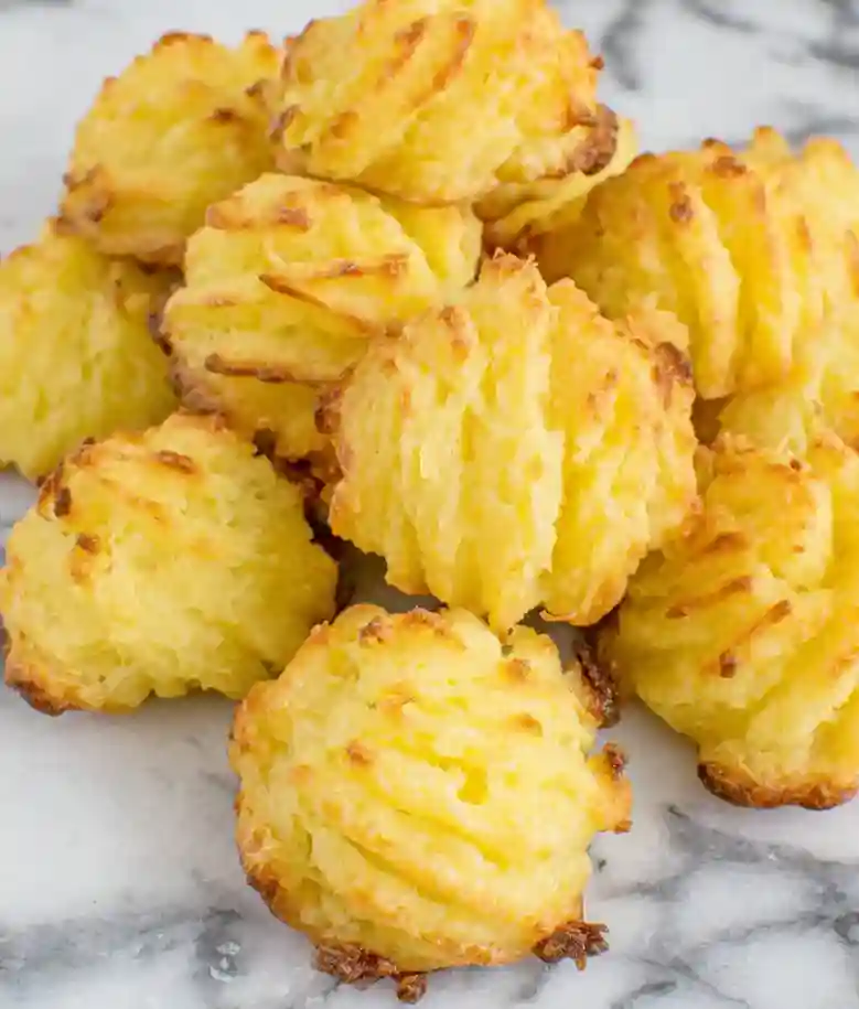 Creamy Parmesan Duchess Potatoes