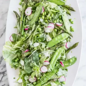 Delicious Asparagus Salad with Dressing