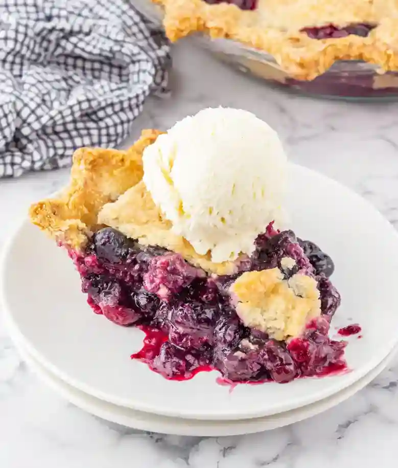 Delicious Strawberry Blueberry Pie