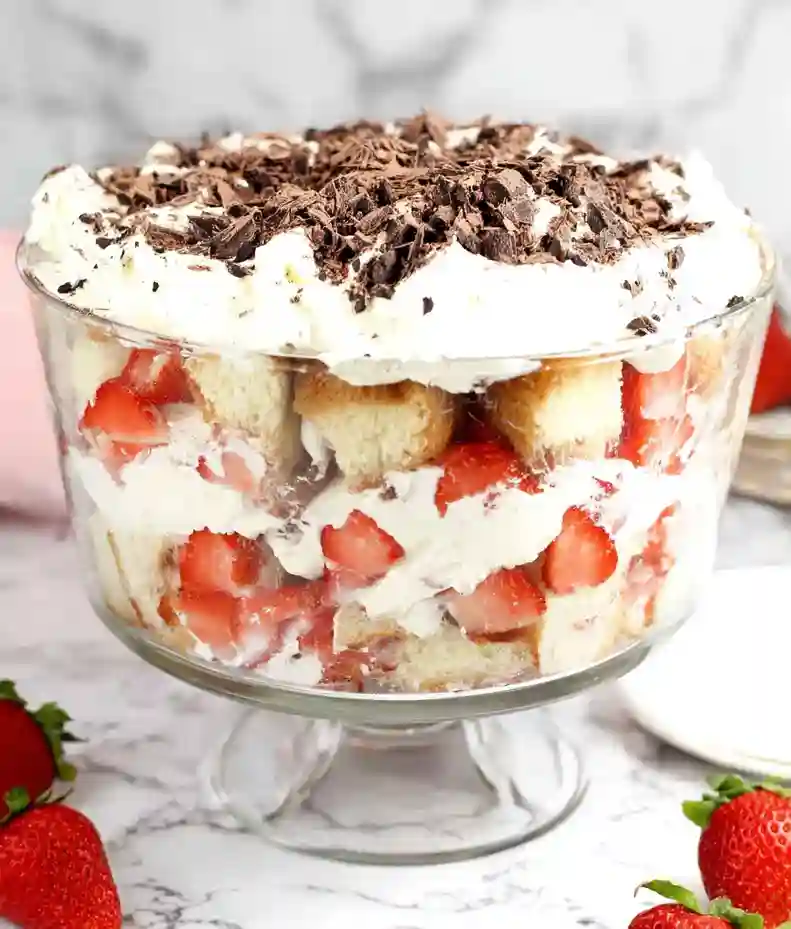 Delicious Strawberry Cheesecake Trifle