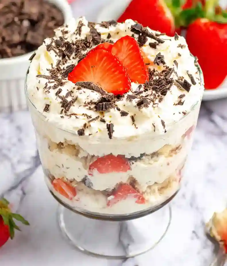 Delicious Strawberry Cheesecake Trifle