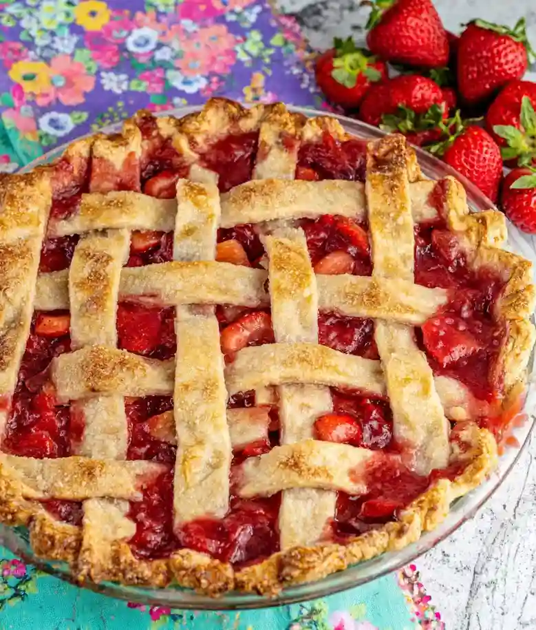 Delicious Strawberry Rhubarb Lattice Pie