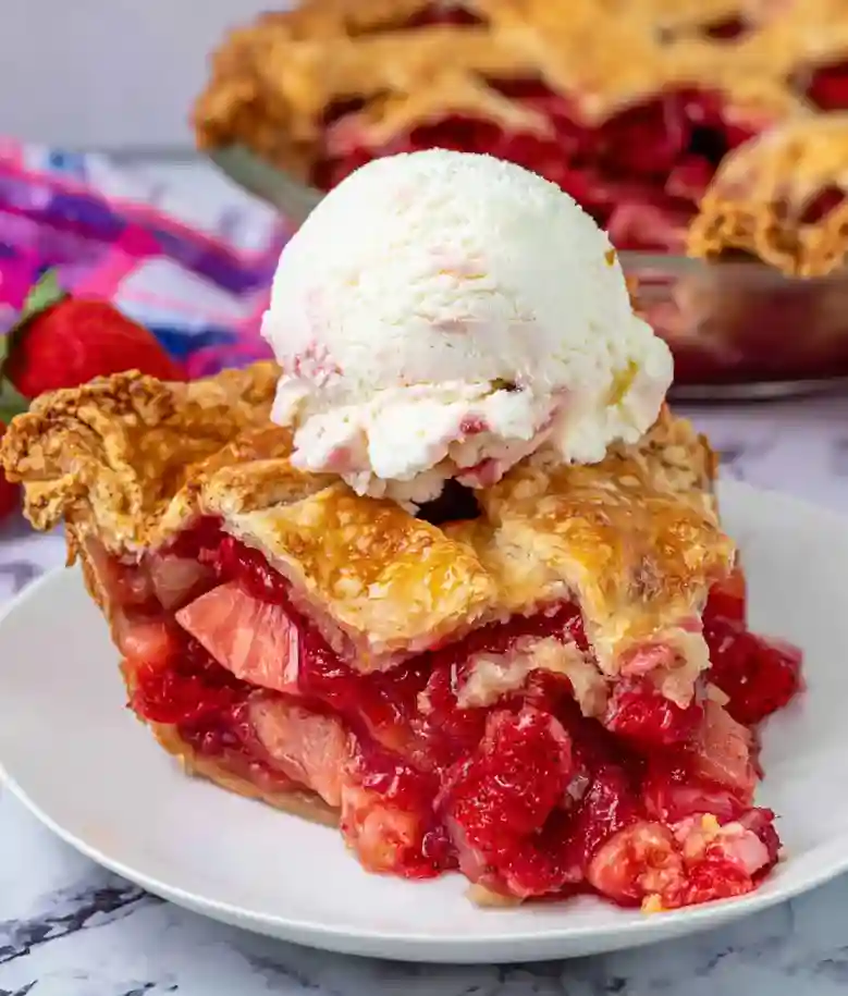 Delicious Strawberry Rhubarb Lattice Pie