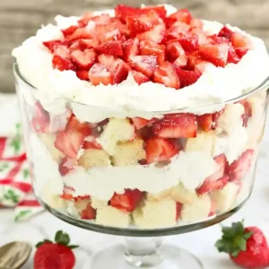 Easy Strawberry Shortcake Trifle