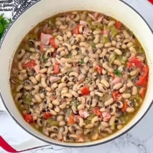 Flavorful Black Eyed Peas with Ham