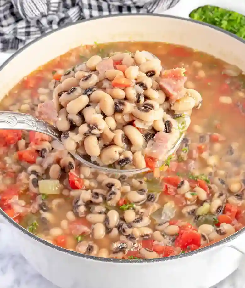 Flavorful Black Eyed Peas with Ham