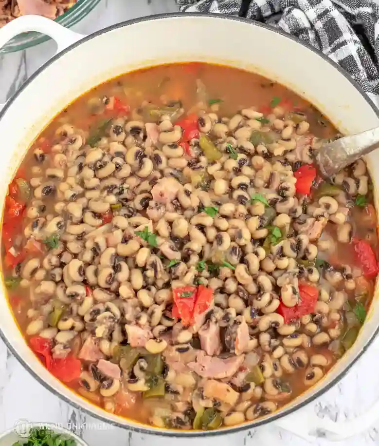Flavorful Black Eyed Peas with Ham