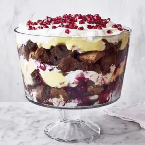 Gingerbread Trifle with Lemon Curd