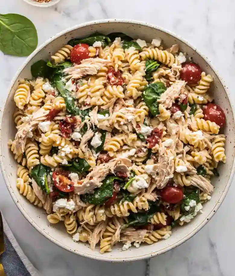 Juicy Pasta Salad with Chicken