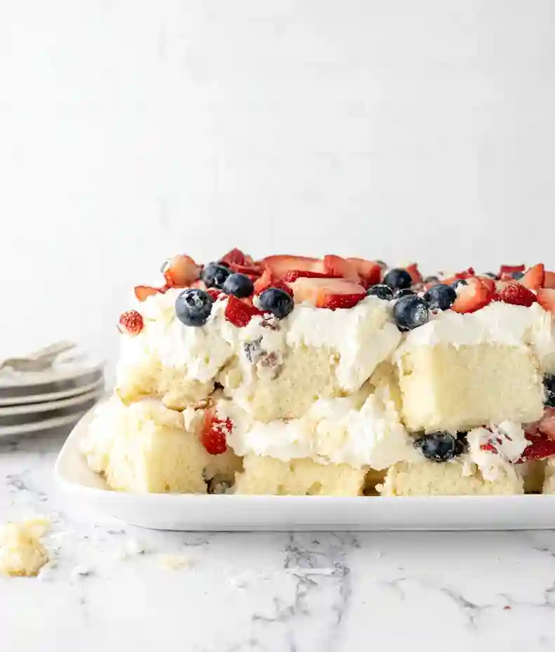 No Bake Cheesecake Berry Trifle