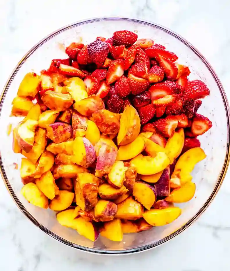 Refreshing Strawberry Peach Sangria